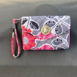 VERA BRADLEY "Your Turn” Smartphone Wristlet in Cherry Blooms Pattern